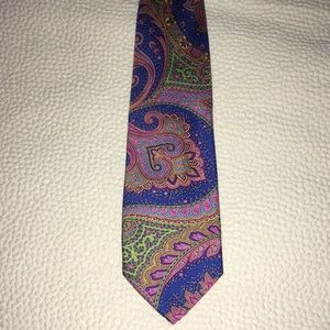 PAISLEY SILK NECKTIE